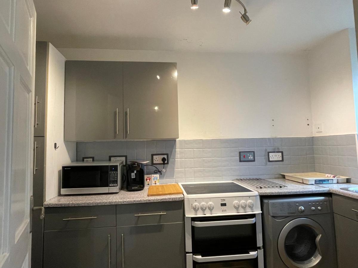 Surrey Docks Se16 Near Canada Water N Easy Access Canary Wharf * Londra